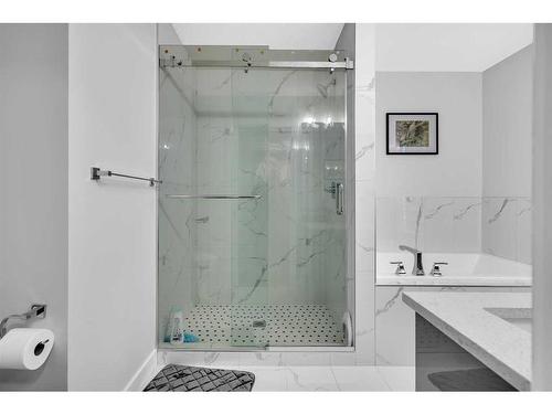 768 Edgefield Crescent, Strathmore, AB - Indoor Photo Showing Bathroom