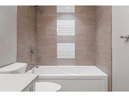 949 13Th Street, Canmore, AB - Indoor Photo Showing Bathroom