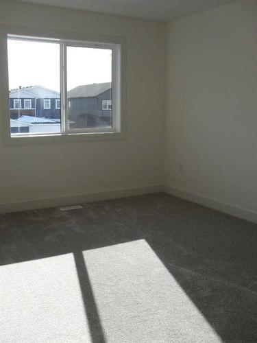 804 Mandalay Boulevard, Carstairs, AB - Indoor Photo Showing Other Room