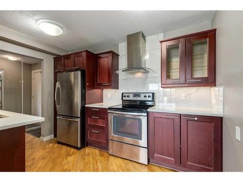 408-1330 15 Avenue Sw, Calgary, AB - Indoor Photo Showing Kitchen