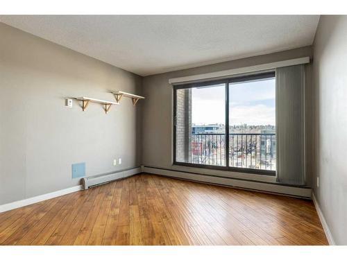 408-1330 15 Avenue Sw, Calgary, AB - Indoor Photo Showing Other Room