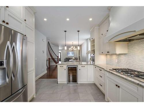 4722 21A Street Sw, Calgary, AB - Indoor Photo Showing Kitchen With Upgraded Kitchen