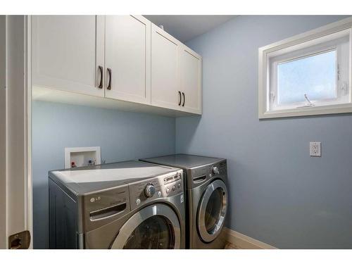 4722 21A Street Sw, Calgary, AB - Indoor Photo Showing Laundry Room