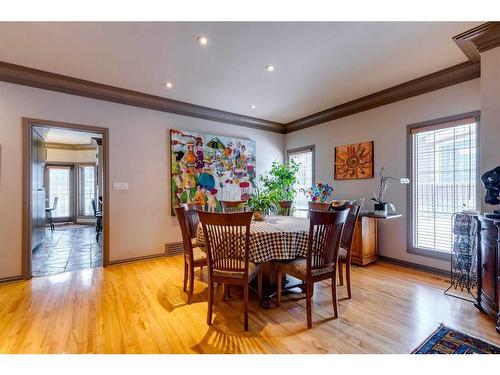 204-5555 Elbow Drive Sw, Calgary, AB - Indoor Photo Showing Dining Room
