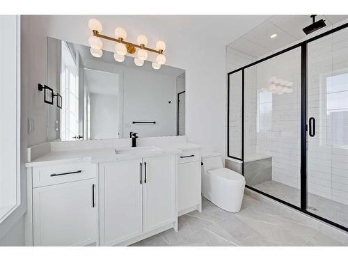 909 32 Street Nw, Calgary, AB - Indoor Photo Showing Bathroom