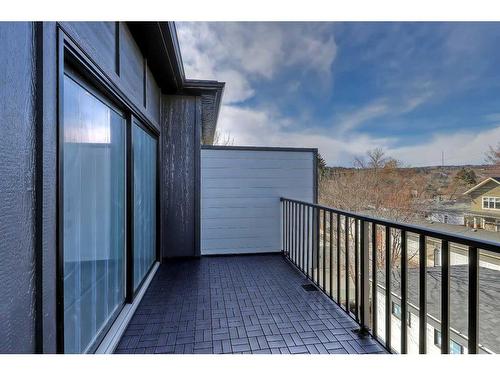 909 32 Street Nw, Calgary, AB - Outdoor With Balcony With Exterior