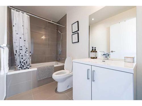 703-1010 6 Street Sw, Calgary, AB - Indoor Photo Showing Bathroom
