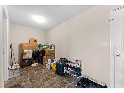 404-7130 80 Avenue Ne, Calgary, AB - Indoor Photo Showing Other Room