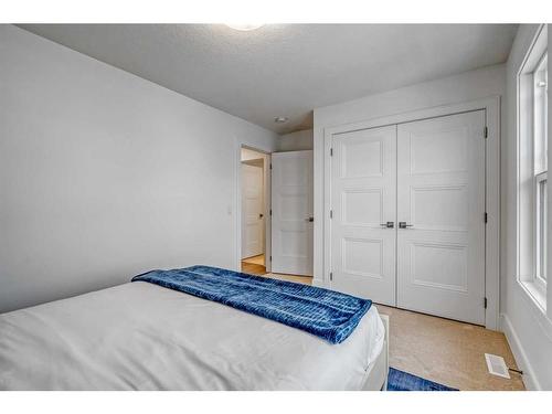 20 Treeline Lane Sw, Calgary, AB - Indoor Photo Showing Bedroom
