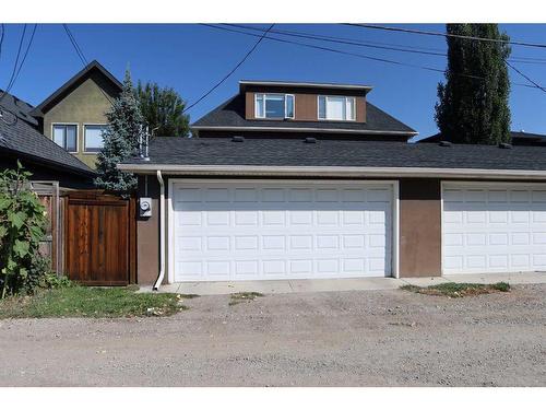 2127 Broadview Road Nw, Calgary, AB - Outdoor