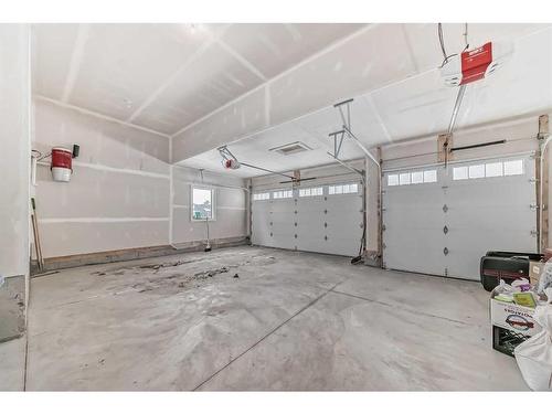 150 Sandpiper Park, Chestermere, AB - Indoor Photo Showing Garage