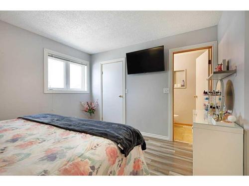 3 Prairie Meadows Road West, Brooks, AB - Indoor Photo Showing Bedroom
