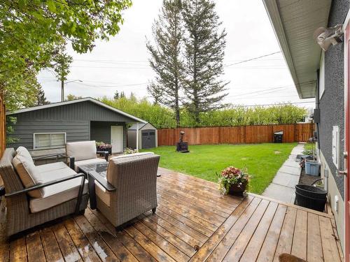 7804 33 Avenue Nw, Calgary, AB - Outdoor With Deck Patio Veranda With Exterior
