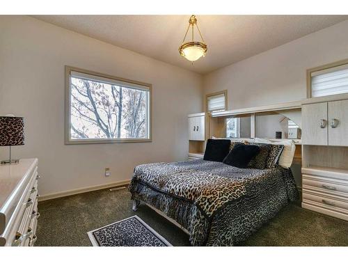 121 Patton Court Sw, Calgary, AB - Indoor Photo Showing Bedroom