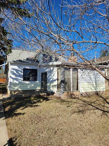 216 Railway Avenue North, Morrin, AB - Outdoor