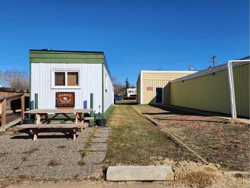 216 Railway Avenue North, Morrin, AB - Outdoor With Exterior