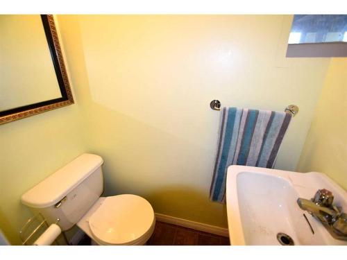 4813 51 Street, Kitscoty, AB - Indoor Photo Showing Bathroom