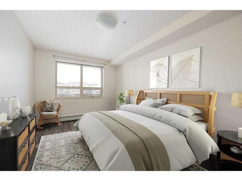 502-136C Sandpiper Road, Fort Mcmurray, AB - Indoor Photo Showing Bedroom
