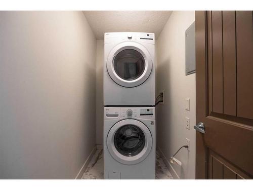 502-136C Sandpiper Road, Fort Mcmurray, AB - Indoor Photo Showing Laundry Room
