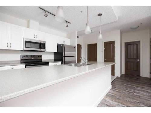 502-136C Sandpiper Road, Fort Mcmurray, AB - Indoor Photo Showing Kitchen