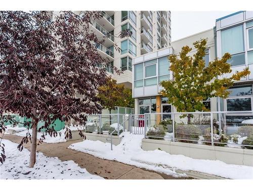 132-99 Spruce Place Sw, Calgary, AB - Outdoor