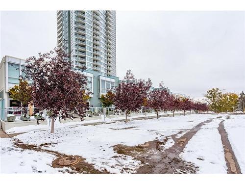 132-99 Spruce Place Sw, Calgary, AB - Outdoor