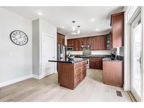 333 Bayside Place Sw, Airdrie, AB - Indoor Photo Showing Kitchen With Stainless Steel Kitchen