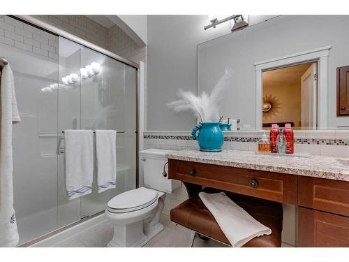 120 Heritage Isle, Heritage Pointe, AB - Indoor Photo Showing Bathroom
