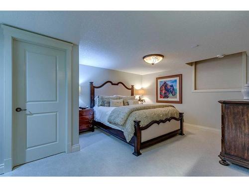 120 Heritage Isle, Heritage Pointe, AB - Indoor Photo Showing Bedroom