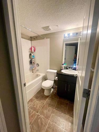 203-5 Saddlestone Way Ne, Calgary, AB - Indoor Photo Showing Bathroom