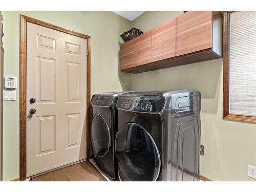 31 Cranfield Link Se, Calgary, AB - Indoor Photo Showing Laundry Room