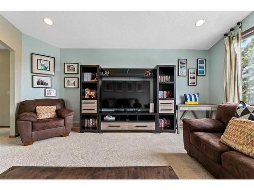 31 Cranfield Link Se, Calgary, AB - Indoor Photo Showing Living Room