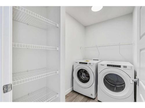 427 Legacy Circle Se, Calgary, AB - Indoor Photo Showing Laundry Room