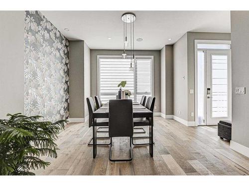 3216 14 Avenue Sw, Calgary, AB - Indoor Photo Showing Dining Room