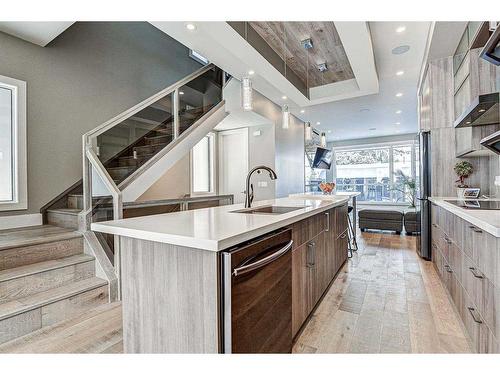 3216 14 Avenue Sw, Calgary, AB - Indoor Photo Showing Kitchen With Upgraded Kitchen