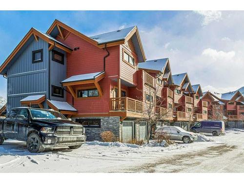 110-80 Dyrgas Gate, Canmore, AB - Outdoor