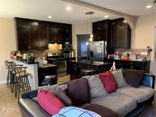 15 Taralake Street Ne, Calgary, AB - Indoor Photo Showing Living Room