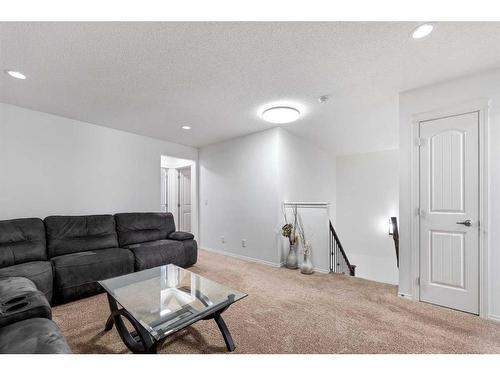 180 Nolancrest Circle Nw, Calgary, AB - Indoor Photo Showing Living Room