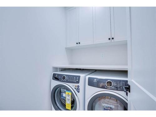 1431 43 Street Sw, Calgary, AB - Indoor Photo Showing Laundry Room