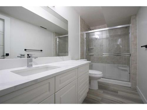 14 Whiteram Place Ne, Calgary, AB - Indoor Photo Showing Bathroom