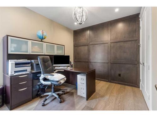 3332 Barrett Place Nw, Calgary, AB - Indoor Photo Showing Office