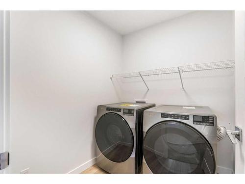 328 Legacy Reach Circle, Calgary, AB - Indoor Photo Showing Laundry Room