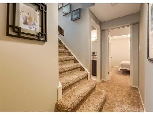 111 16 Street Nw, Calgary, AB - Indoor Photo Showing Other Room