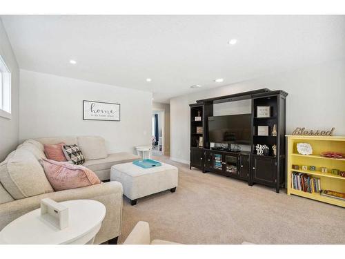 323 Chelsea Passage Ne, Chestermere, AB - Indoor Photo Showing Living Room