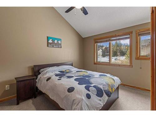 201-75 Dyrgas Gate, Canmore, AB - Outdoor