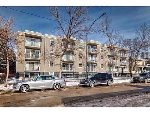 301-1626 14 Avenue Sw, Calgary, AB - Outdoor With Balcony With Facade