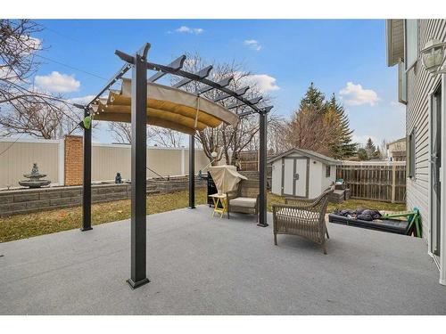 44 Shawnee Way Sw, Calgary, AB - Outdoor With Exterior