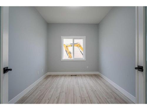 1439 Scarlett Ranch Boulevard, Carstairs, AB - Indoor Photo Showing Other Room