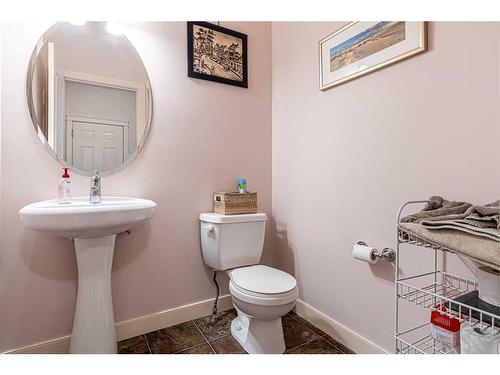 344 Windermere Drive, Chestermere, AB - Indoor Photo Showing Bathroom