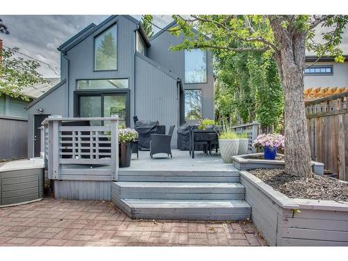332 39 Avenue Sw, Calgary, AB - Outdoor With Deck Patio Veranda